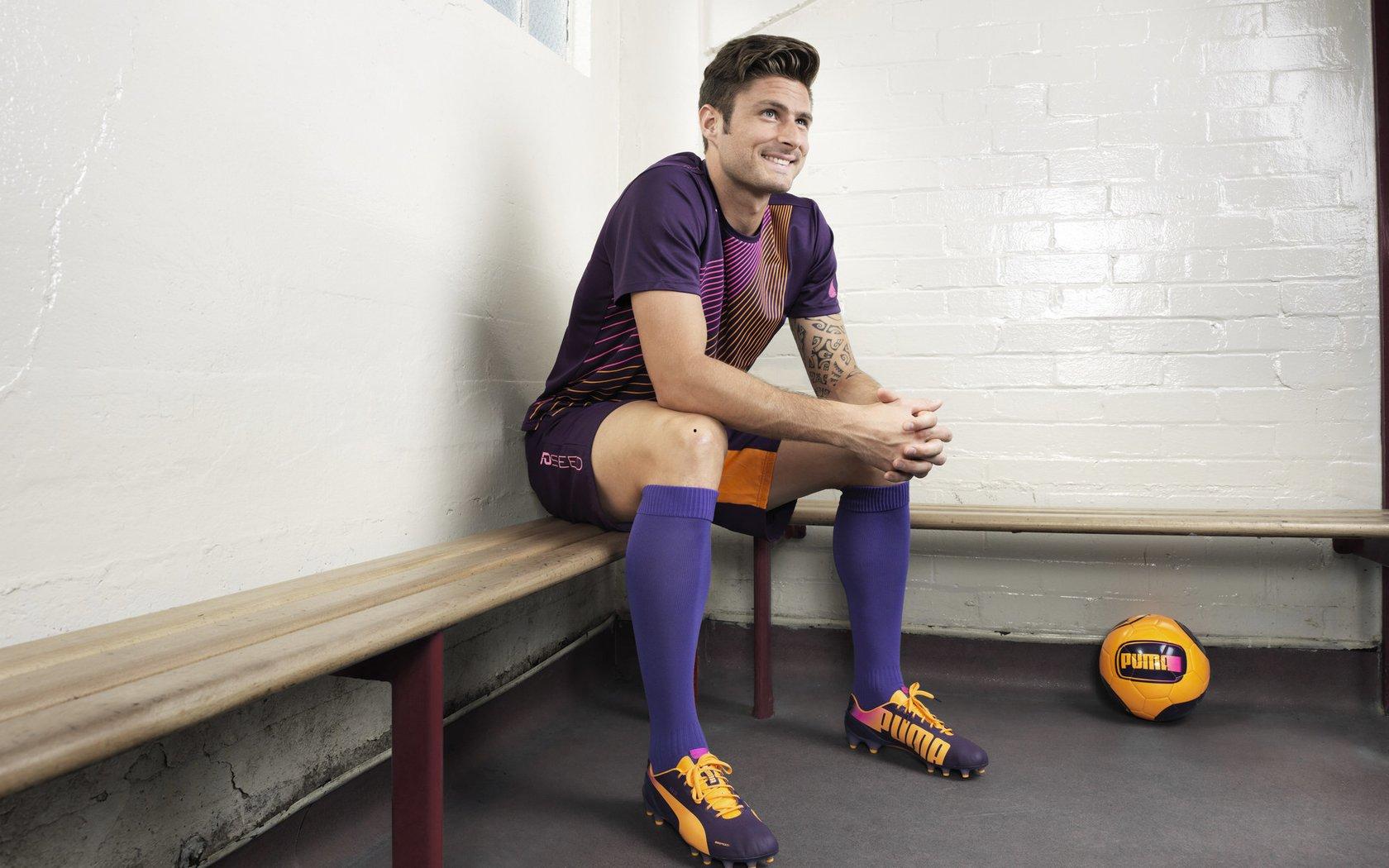 混合泳新星闪耀全国锦标赛，破纪录表现引爆泳坛热潮